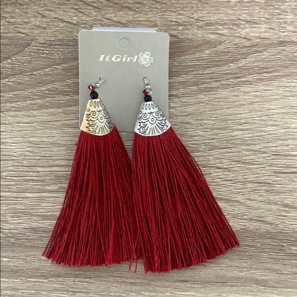 Jewelry - Red Tassel Earrings❤️